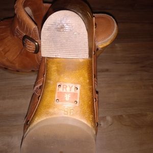 Frye Leather  Clogs